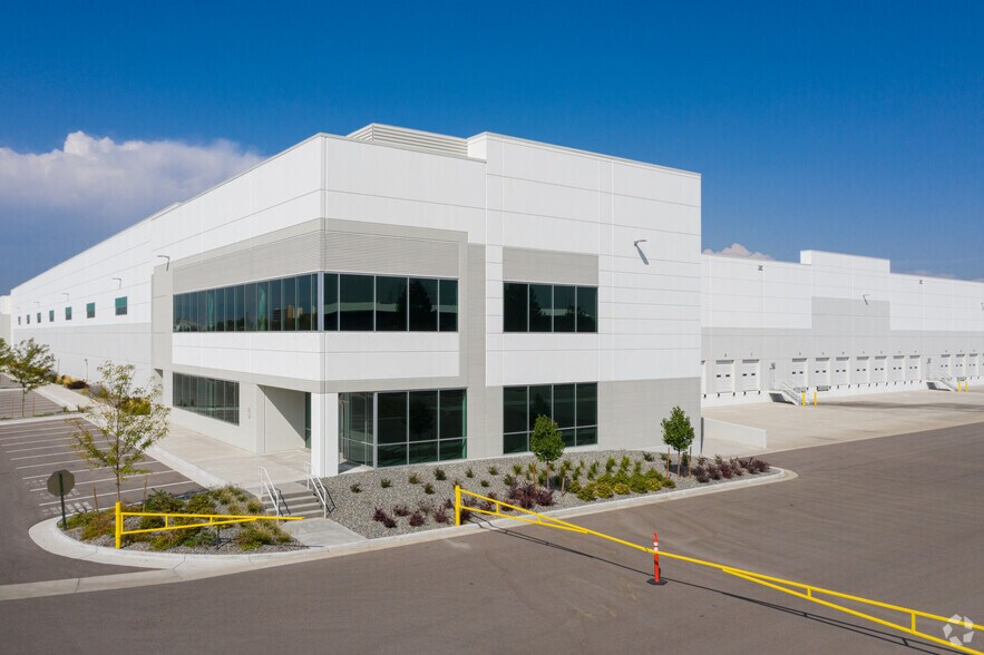 Primary Photo Of 6050 Washington St, Denver Warehouse For Lease