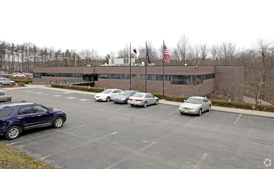 More Photos Of 250 Park West Dr, Pittsburgh Office For Sale