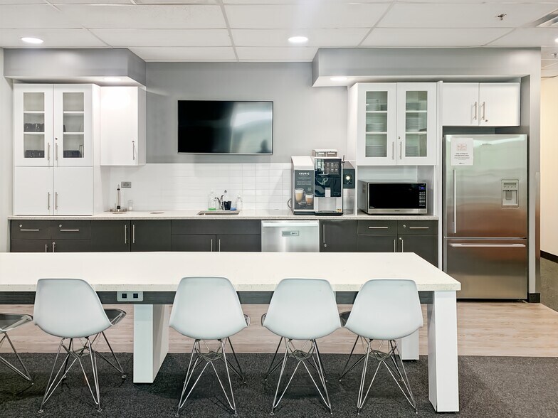 More Photos Of 9225 Leslie St, Richmond Hill Coworking Space