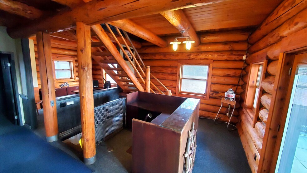 More Photos Of 4020 N Huetter Rd, Coeur d'Alene Flex For Lease