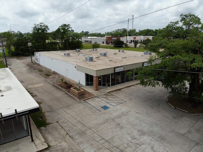 More Photos Of 1517 W Thomas St, Hammond Storefront Retail Office For Lease