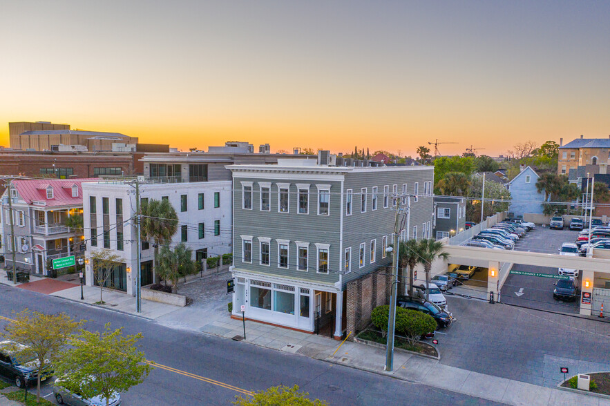 Primary Photo Of 121 Calhoun St, Charleston Office Residential For Lease