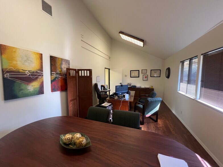 More Photos Of 141 Duesenberg Dr, Thousand Oaks Medical For Sale