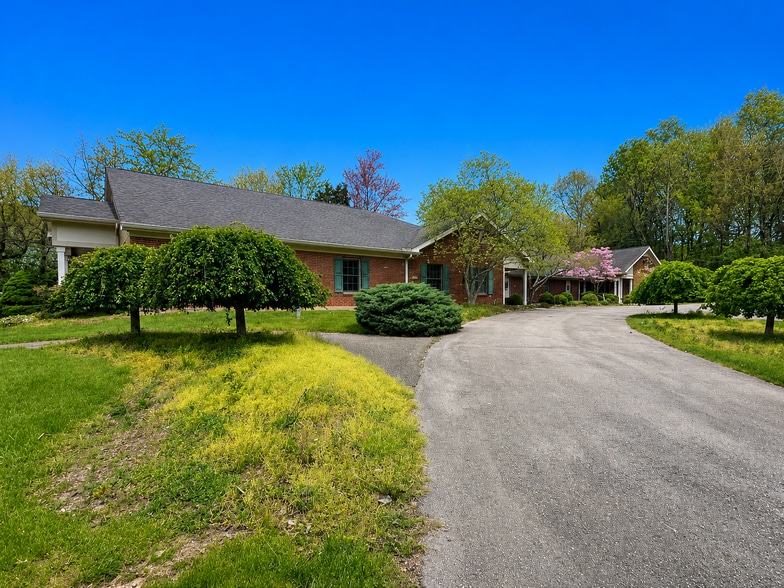 Primary Photo Of 11907 Montgomery Rd, Cincinnati Medical For Lease