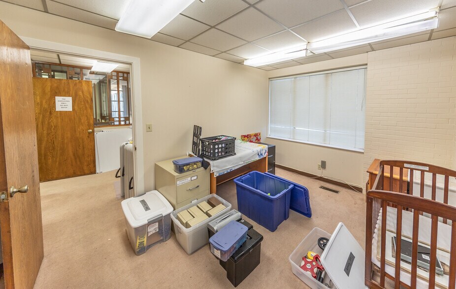 More Photos Of 5 Briercroft Office Park, Lubbock Office For Sale