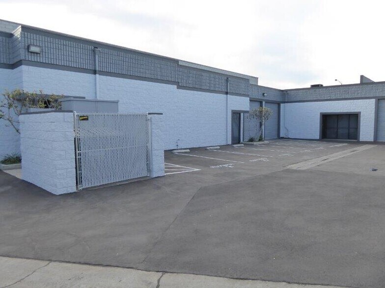 More Photos Of 1415-1441 Gardena Ave, Glendale Warehouse For Lease