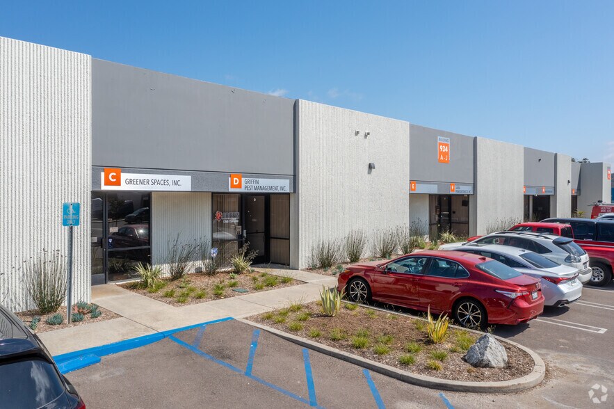 More Photos Of 500 S Andreasen Dr, Escondido Unknown For Lease