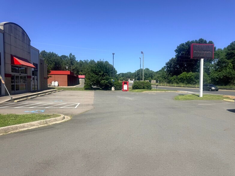 More Photos Of 2384 Nc Highway 24 27 E, Biscoe Freestanding For Sale