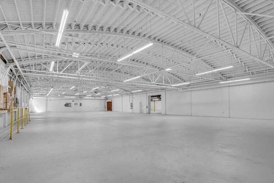 More Photos Of 1379 McDow Dr, Rock Hill Warehouse For Lease