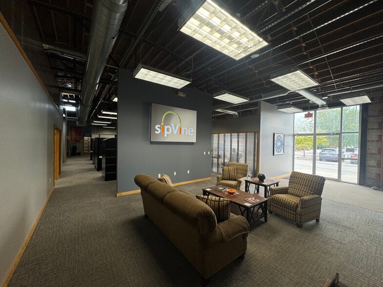 More Photos Of 1321 Burlington St, North Kansas City Coworking Space