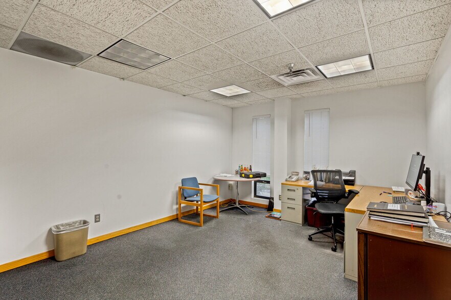 More Photos Of 225 Commerce Dr, Fort Collins Warehouse For Sale