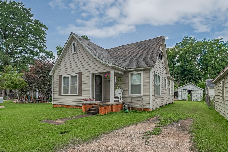 More Photos Of , Wharton Multifamily For Sale