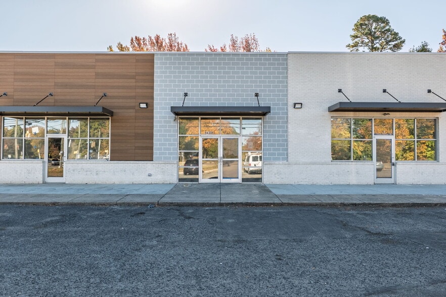 Primary Photo Of 9430 University City Blvd, Charlotte Freestanding For Lease