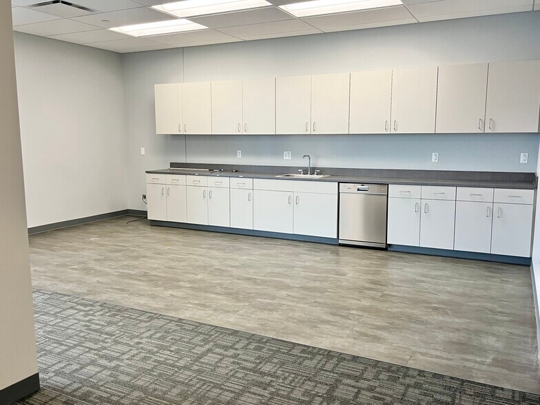 More Photos Of 2400 Ansys Dr, Canonsburg Office For Lease