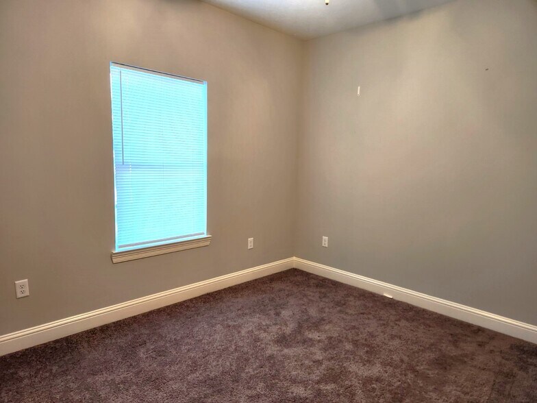 More Photos Of 602 Penn St, Lake Charles Apartments For Sale