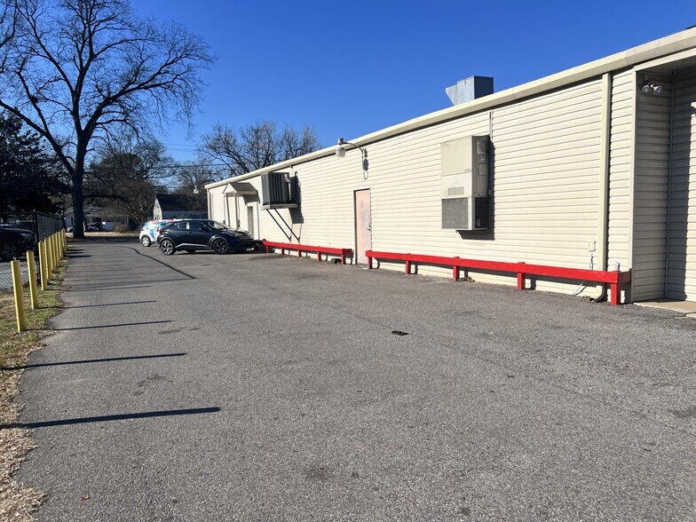 More Photos Of 7709 Parkway Dr, Leeds Fast Food For Sale