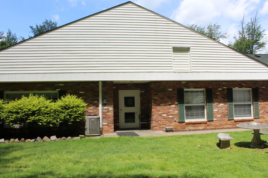 More Photos Of 67 Mountainbrook Rd, Asheville Assisted Living For Sale