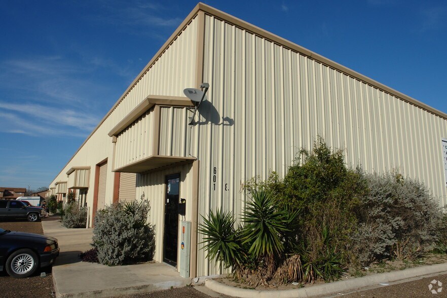 More Photos Of 601 E Cedar Ave, McAllen Service For Lease
