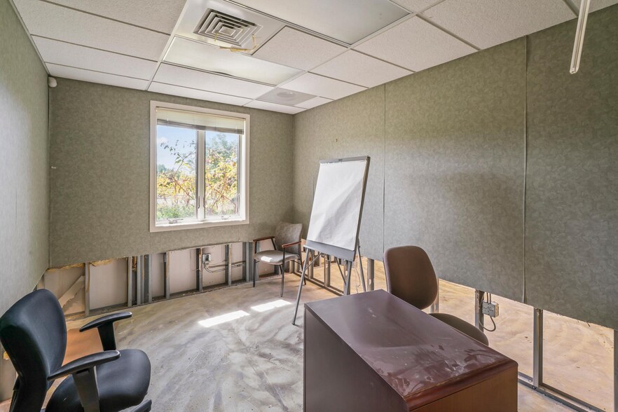 More Photos Of 614 Union Rd, Vineland Office For Sale