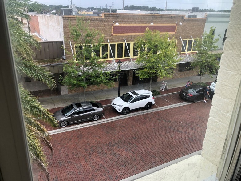 More Photos Of 15-17 E Magnolia Ave, Eustis Office For Lease