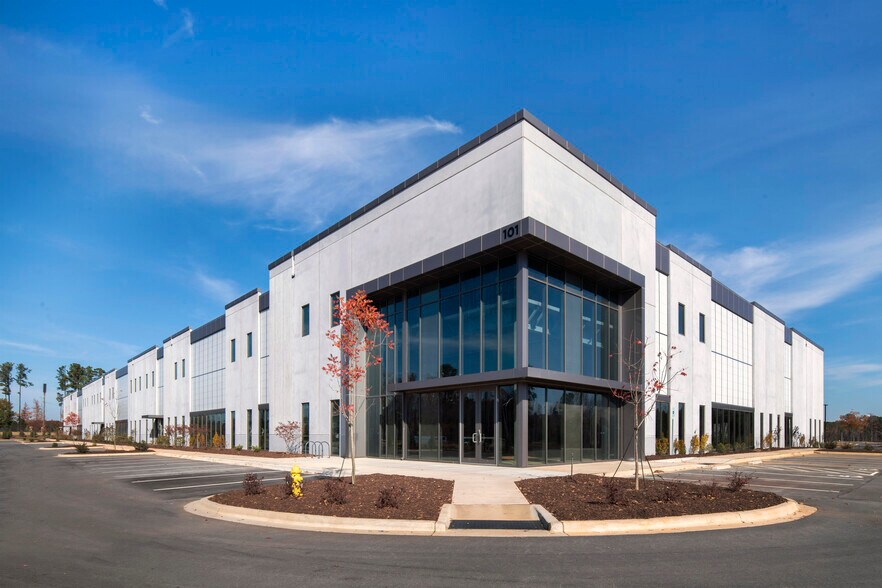 More Photos Of 11651 Holly Springs New Hill Rd, Holly Springs Unknown For Lease