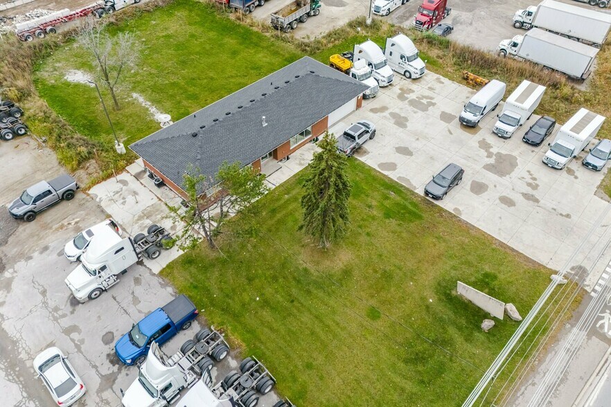 More Photos Of 140 Derry Rd E, Mississauga Office For Sale