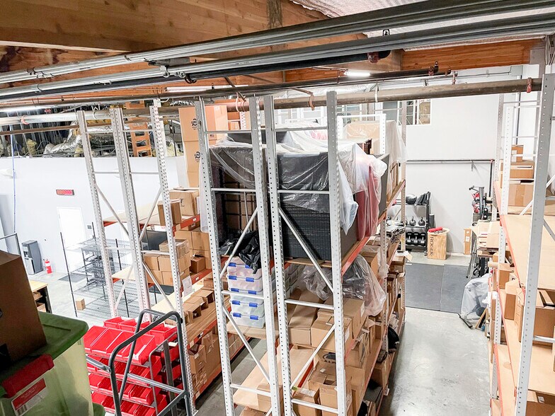 More Photos Of 11390 Knott St, Garden Grove Warehouse For Sale