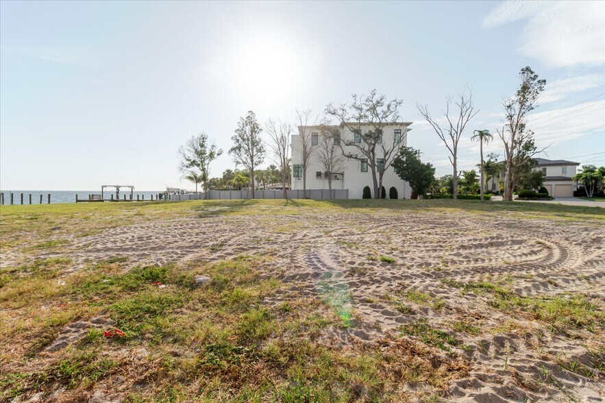 More Photos Of 5102 W Longfellow Ave, Tampa Land For Sale