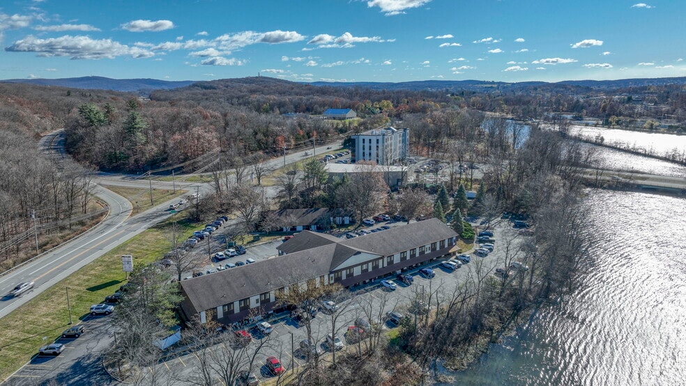 More Photos Of 505 NYS RTE 208, Monroe Medical For Lease