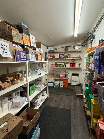 More Photos Of 51815 Kenai Spur Hwy, Kenai General Retail For Sale