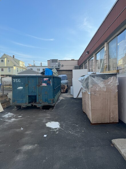 More Photos Of 61 McKinley Ave, Bridgeport Warehouse For Sale