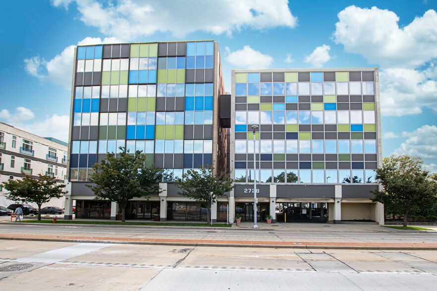 Primary Photo Of 2728 Euclid Ave, Cleveland Unknown For Lease