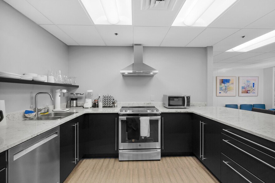 More Photos Of 160 Roy St, Seattle Office Residential For Sale