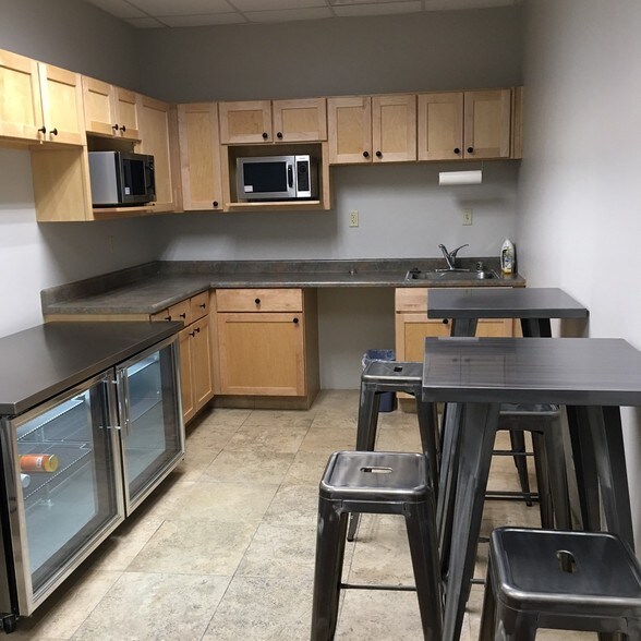 More Photos Of 11025 Pioneer Trl, Truckee Office For Lease