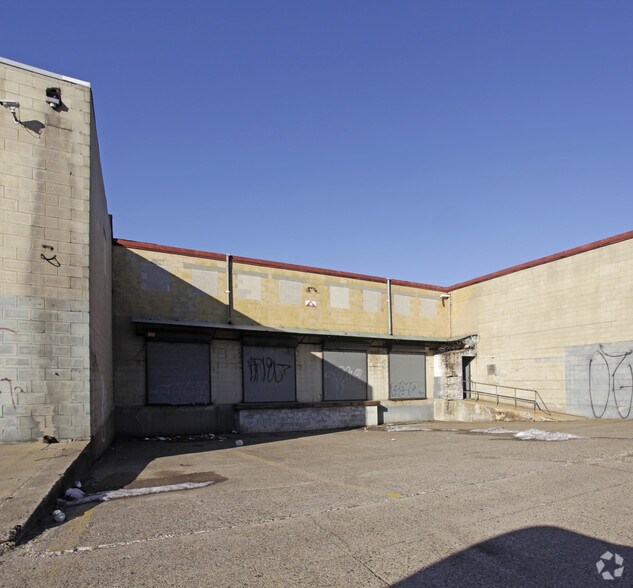 More Photos Of 1115 Mt Vernon St, Camden Warehouse For Lease