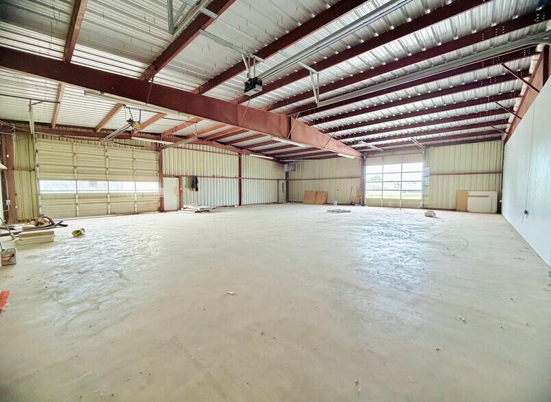 More Photos Of 3601 N Van Buren Byp, Enid Freestanding For Lease