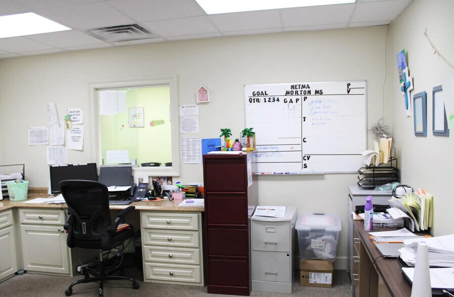 More Photos Of 3016 Highway 80, Morton Medical For Sale