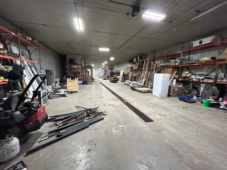 More Photos Of 829 Rolling View Ln SE, Pine Island Warehouse For Sale
