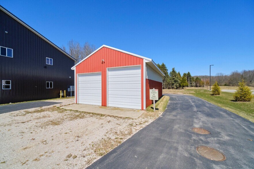 More Photos Of 480 E Parkdale Ave, Manistee Specialty For Sale