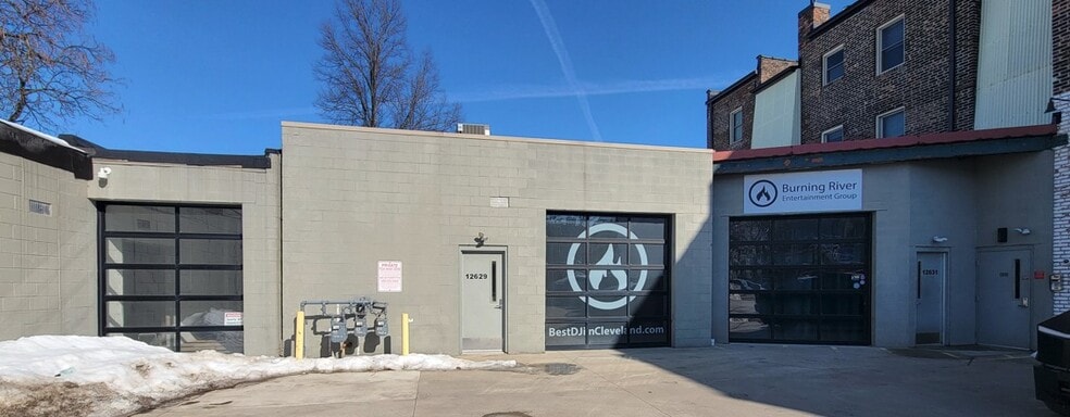 More Photos Of 12635 Larchmere Blvd, Cleveland Apartments For Lease