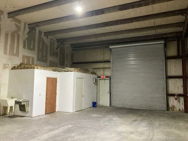 More Photos Of 3384 NE 34th ave, Wildwood Unknown For Lease