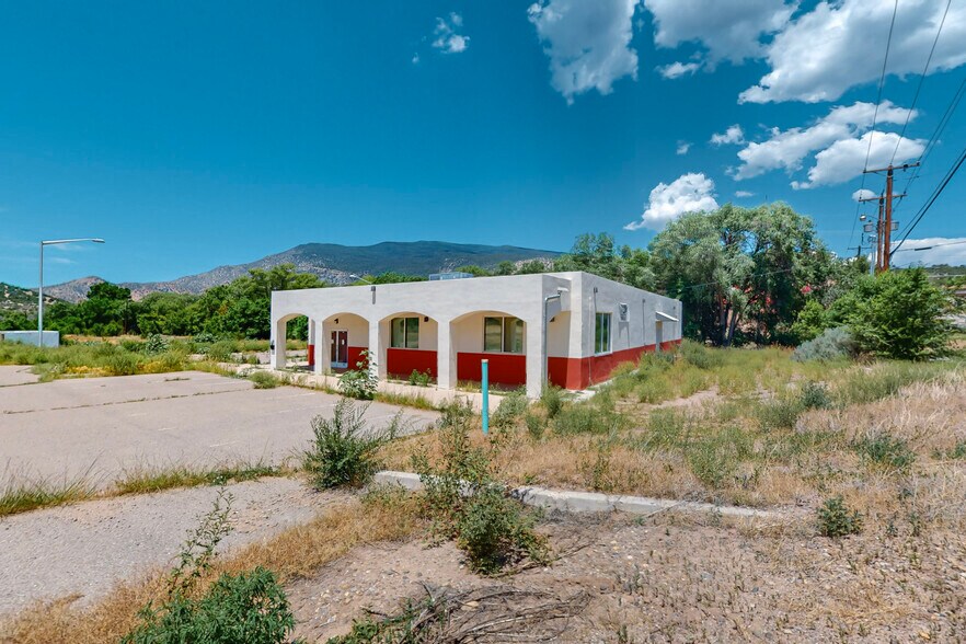 More Photos Of 11807 NM 337 #3, Tijeras Convenience Store For Sale