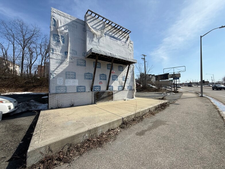 More Photos Of 342 W Boylston St, Worcester Freestanding For Sale