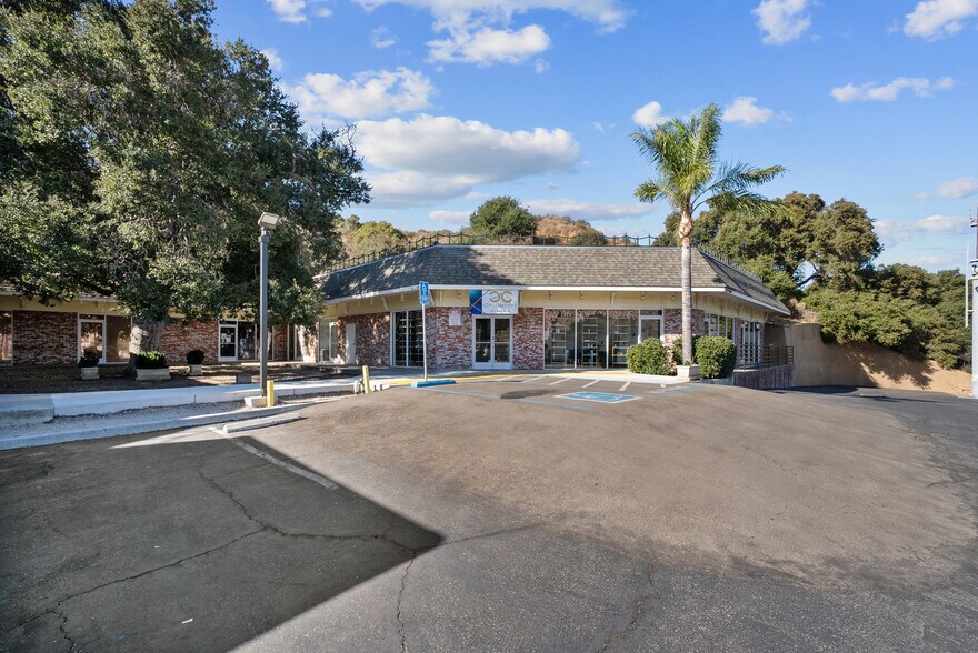 More Photos Of 23681 Newhall Ave, Santa Clarita Freestanding For Sale