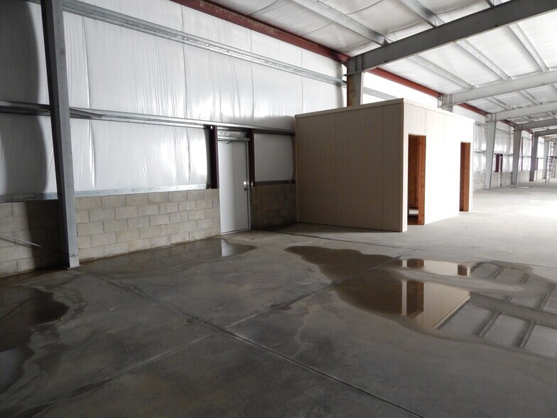 More Photos Of 1505 Green Siding Rd, Roseburg Warehouse For Lease