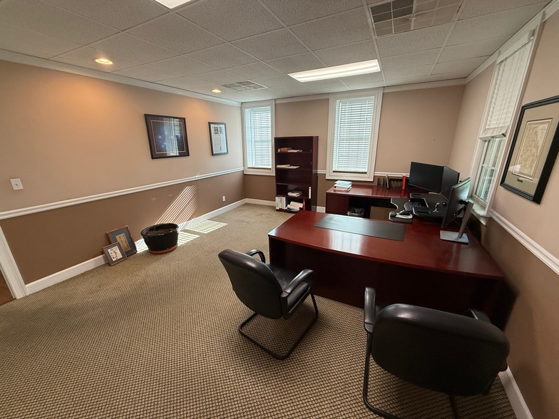 More Photos Of 1827 Powers Ferry Rd SE, Atlanta Office For Sale