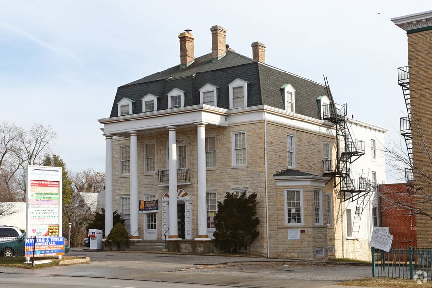 More Photos Of 5209 York Rd, Baltimore Office For Sale
