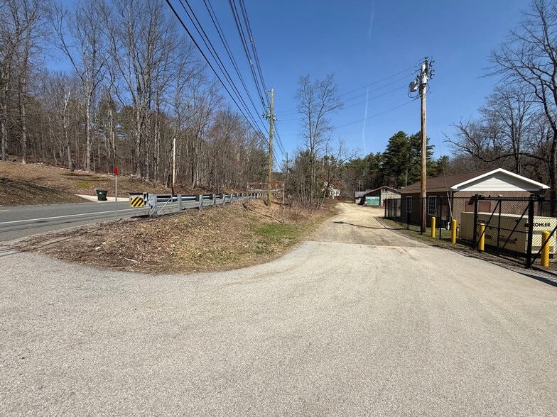 More Photos Of 137 Southbridge Rd, Charlton Warehouse For Sale
