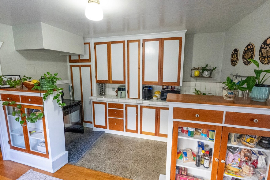 More Photos Of , Tacoma Multifamily For Sale