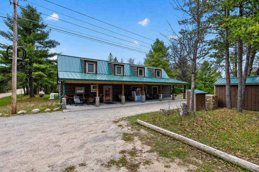 More Photos Of 10935 Linger Longer Rd, Grayling Hospitality For Sale